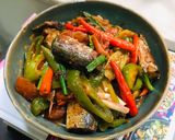 Foto langkah ke 4 dari resep Tumis Pindang Pedas.
