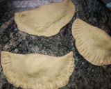 A picture of step 3 of Semolina fried meatpie 👩‍🍳.