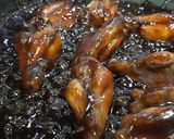 A picture of step 7 of Balsamic Glazed Chicken Wings.