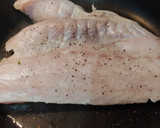 Foto del paso 2 de la receta: Rosada a la plancha