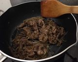 รูปขั้นตอนการทำที่ 3 ของ ข้าวหน้าเนื้อ ติดมัน (Gyudon)