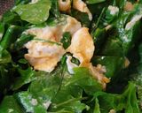 รูปขั้นตอนการทำที่ 2 ของ ผักหวานป่าผัดไข่