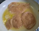 Foto del paso 1 de la receta: Pechuga a la manteca, con puré