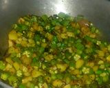 ঢেঁড়শ আলুর ভাজি (dheras aloor bhaji recipe in Bengali) রেসিপির ধাপ 3 ছবি