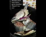 Foto langkah ke 3 dari resep Sup Bening Ikan Tongkol Asam Pedas.