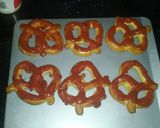 A picture of step 1 of Pizza Pretzels.