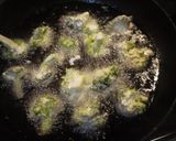A picture of step 3 of Broccoli Tempura with Matcha Salt.