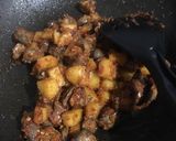 Foto langkah ke 6 dari resep Sambal goreng hati ampela kentang.