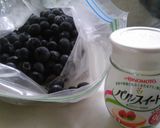 A picture of step 1 of Sugar Free Blueberry Sauce.