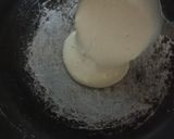 Foto langkah ke 5 dari resep Serabi tanpa cetakan.