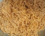 स्पाइसी चीज़ी वेज मैगी नूडल(spicy cheese veg maggi noodle recipe in hindi) रेसिपी चरण 6 फोटो