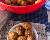 A picture of step 4 of Sicilian Pignoccata (or Struffoli).