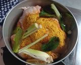 Foto langkah ke 1 dari resep Ayam Ungkep Bumbu Kuning.