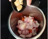 A picture of step 2 of Chana masala.