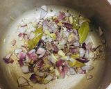 A picture of step 3 of Beetroot pulav.