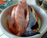 Foto langkah ke 1 dari resep Pepes Ikan Daun Ruku Ruku.