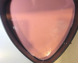 Foto del paso 15 de la receta: Pastel de chocolate envuelto en gelatina de fresas