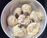 A picture of step 3 of Scoops Cookie Tin.