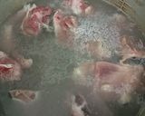 Foto langkah ke 1 dari resep Sop Tulang Sapi.