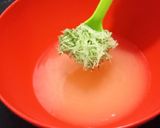 Foto langkah ke 3 dari resep Es Timun Serut Nutrisari Jeruk Nipis.