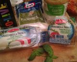 A picture of step 2 of Bruchetta MY way 😘.