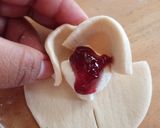 Foto del paso 4 de la receta: Figuras de masa hojaldre