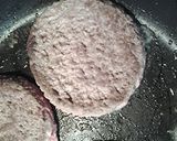 A picture of step 2 of Kimchi burger.