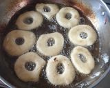 A picture of step 5 of Fried doughnuts#4weeks challenge.