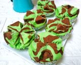 Foto langkah ke 3 dari resep Bolu Kukus Pandan Coklat.