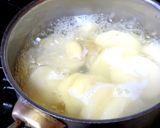 A picture of step 1 of Mashed Potatoes.