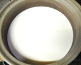 A picture of step 3 of Sesame and Soy Milk Hot Pot.