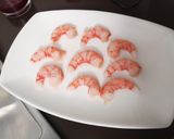 Foto del passaggio 4 della ricetta Salmone, gamberi, finocchi e melagrana