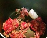 A picture of step 3 of Nikugaja (Simmered Meat and Potatoes): A Recipe to Hand Down to My Daughter.