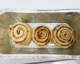 Foto langkah ke 8 dari resep Cinnamon Roll feat Lotus Biscoff.