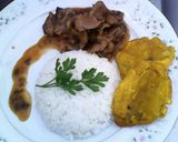 Foto del paso 7 de la receta: Delicioso espinazo de cerdo en salsa de vino tinto