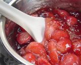 A picture of step 8 of Strawberry Jelly.