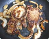 A picture of step 4 of Sweet and Salty Pork Steak.