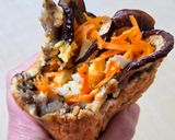 Foto del paso 6 de la receta: Roll de berenjena y queso 🍆🧀relleno de zanahoria y huevo 🥕 🥚 o lo que gustes 🌯 Rollo sano y veggie