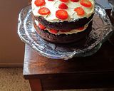 A picture of step 2 of Chocolate Cake with Strawberries.