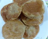 A picture of step 3 of Poori.