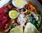 Foto langkah ke 9 dari resep Soto Lamongan tabur serbuk koya.