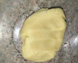 A picture of step 3 of Button cookies without oven.