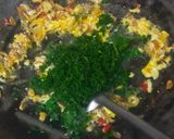 Foto langkah ke 5 dari resep Nasi Goreng Sawi Teri.