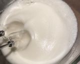 A picture of step 2 of Vegan meringue kisses.