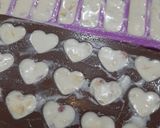 A picture of step 4 of Frozen yogurt bars.