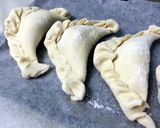 A picture of step 2 of Chicken Puff Pastry.