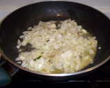 Foto del paso 6 de la receta: Huevos en nido de espinacas