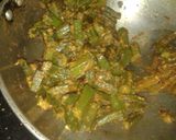 भिंडी मसाला भंडारा स्टाइल(BHINDI MASALA BHANDARA STYLE RECIPE IN HINDI) रेसिपी चरण 4 फोटो