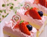 A picture of step 19 of Strawberry Mont Blanc Shortcake.