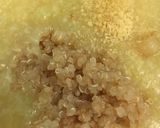 Hình bước làm 4 của món Cháo tôm khoai lang quinoa phô mai rắc